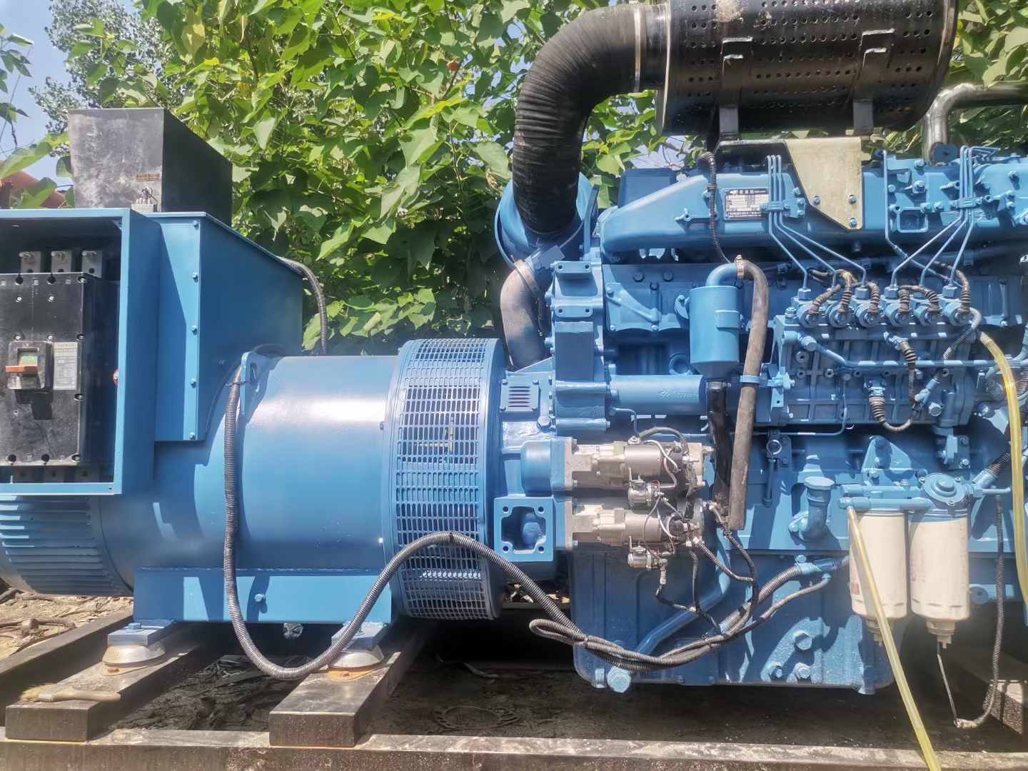 洪洞详细说明降低 800kW 柴油发电机输出电流波动的方法